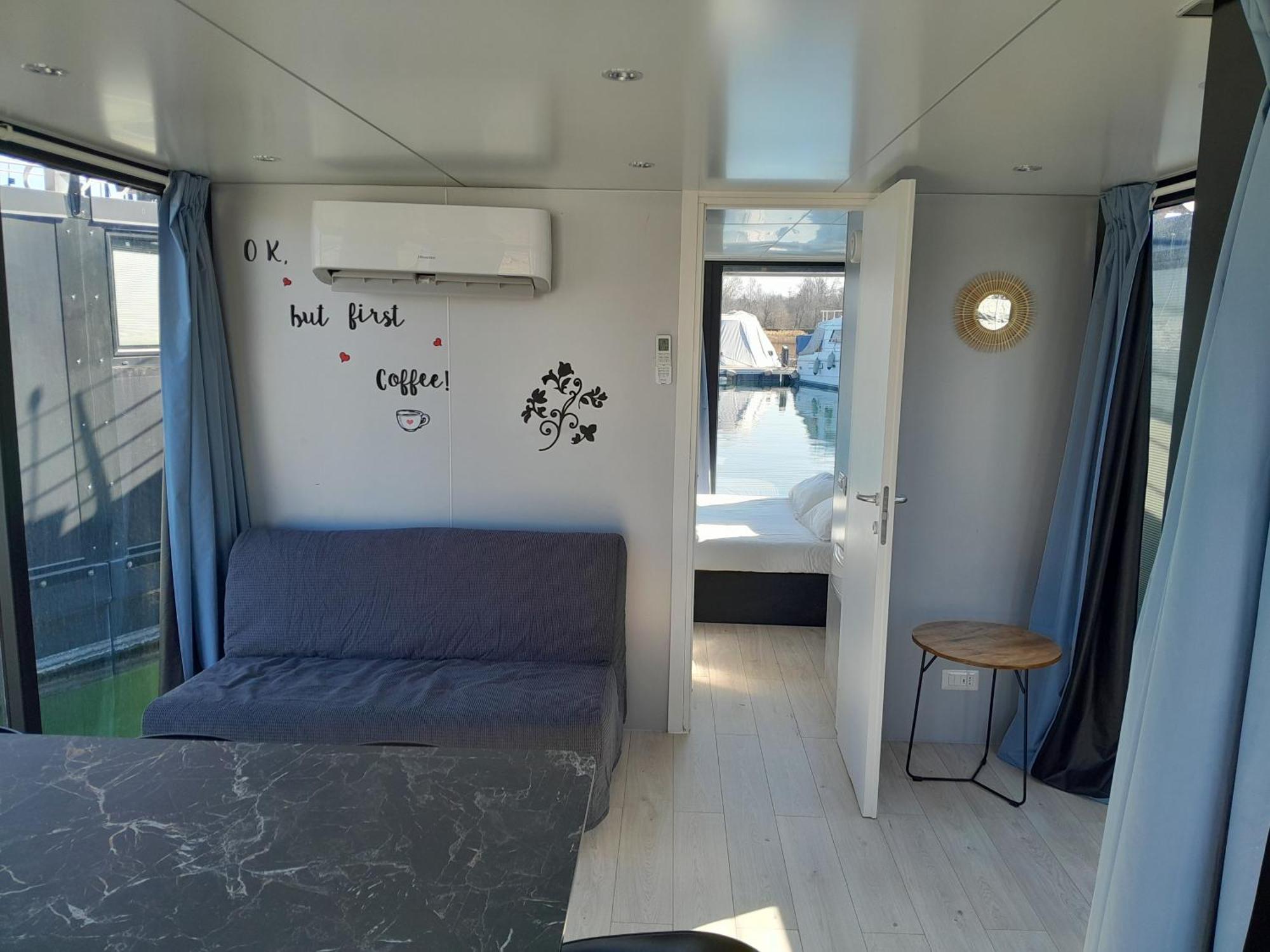 Floating Experience Black Pearl, Lago Maggiore Dormelletto Esterno foto