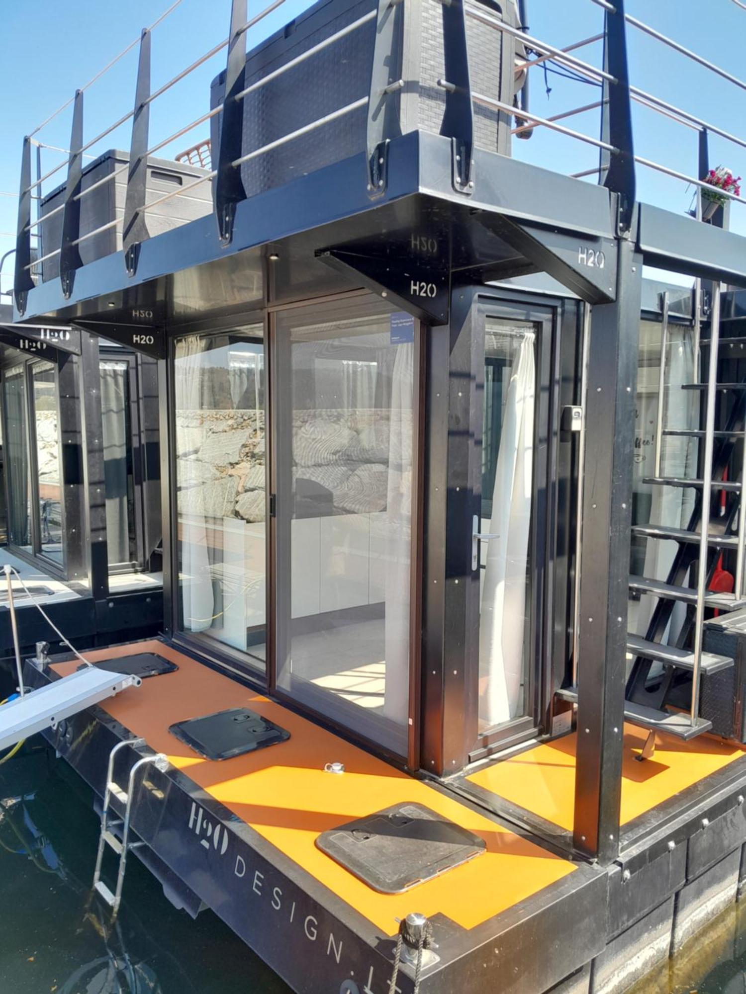Floating Experience Black Pearl, Lago Maggiore Dormelletto Esterno foto