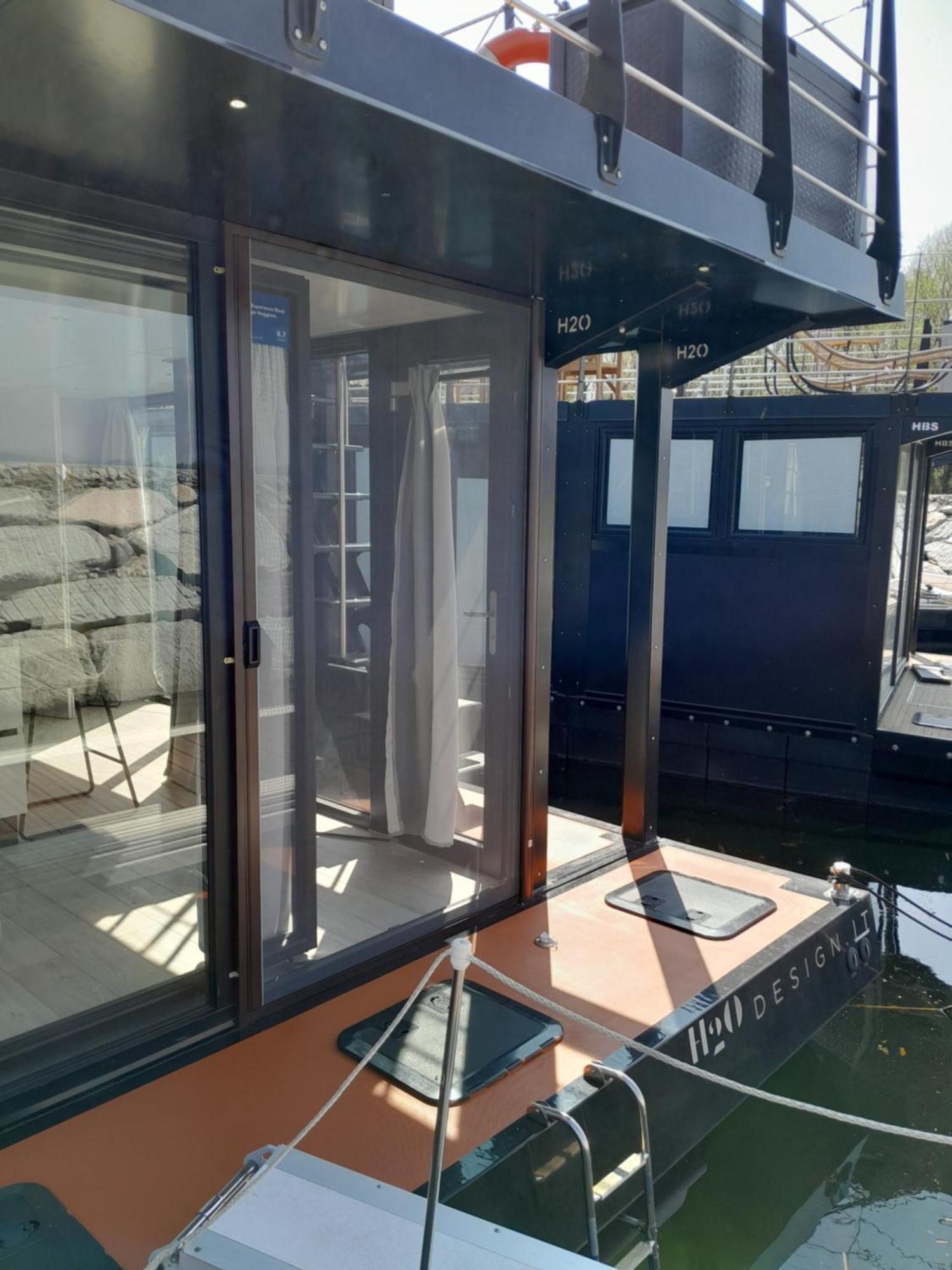 Floating Experience Black Pearl, Lago Maggiore Dormelletto Esterno foto
