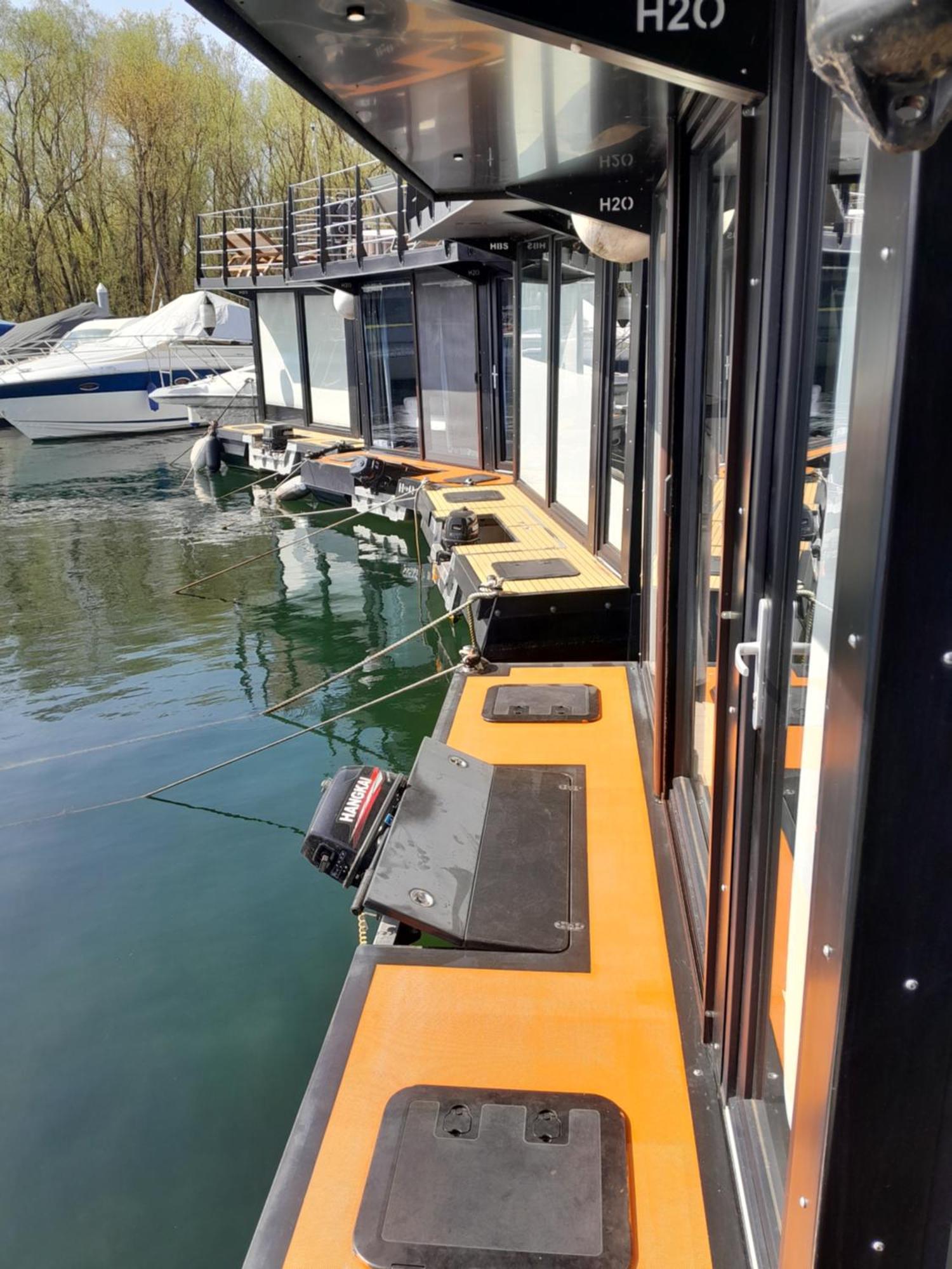 Floating Experience Black Pearl, Lago Maggiore Dormelletto Esterno foto